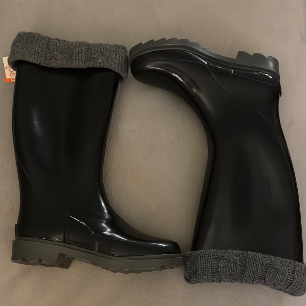 NWT Sporto Nova sweater lined Rainboots Black with gray women's size 6